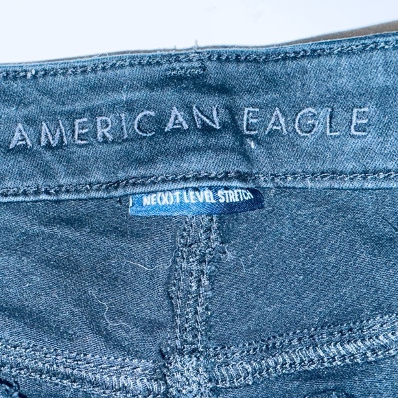 AE Stretch Low-Rise Ex-Boyfriend Denim Short - Picture 9 of 10